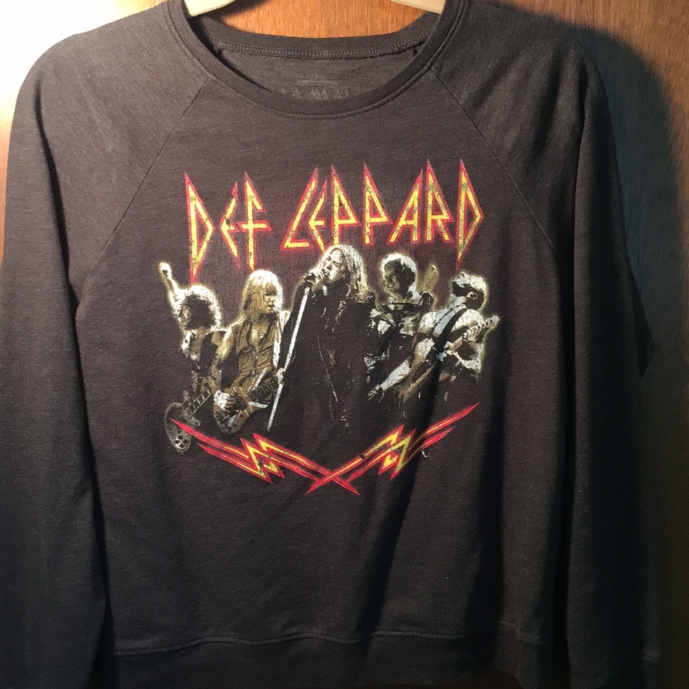 Def Leppard lightweight sweatshirt.  REPOSH.